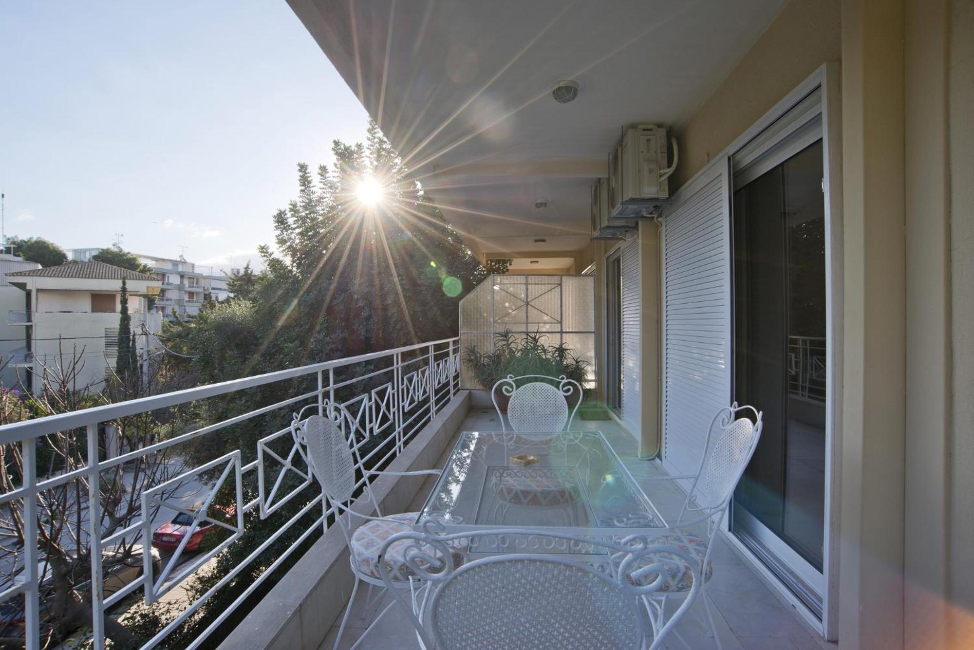 Riviera Living Apartment *